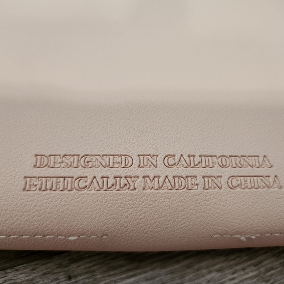 Glass Ladder Laptop portfolio - Picture 14 of 14